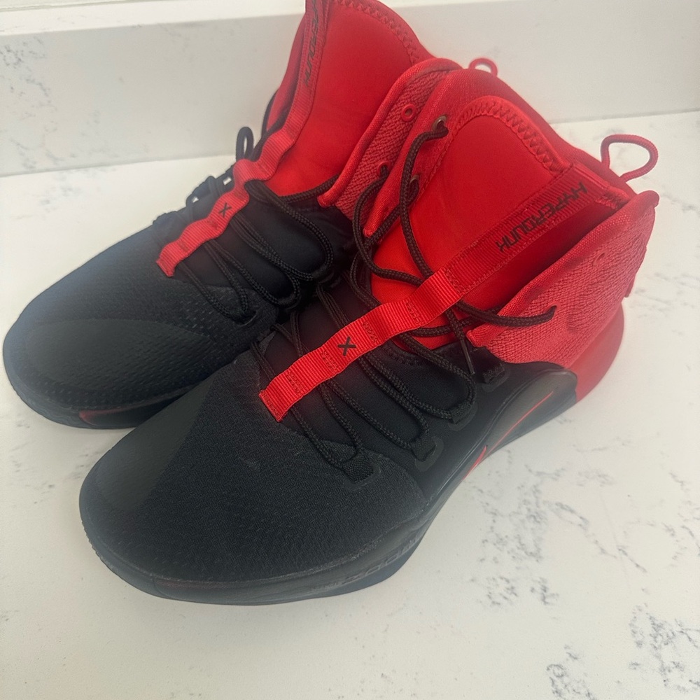 Nike HYPERDUNK X EP HD2018 BLACK and RED Men’s Athletic Shoes, Size 11